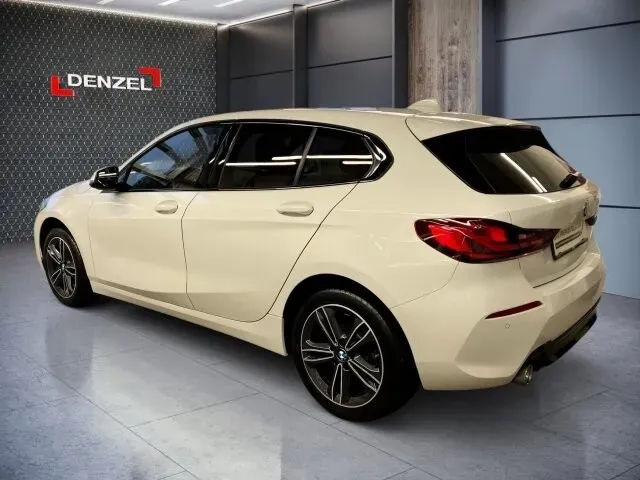 BMW 1 Series 2024 photo 3
