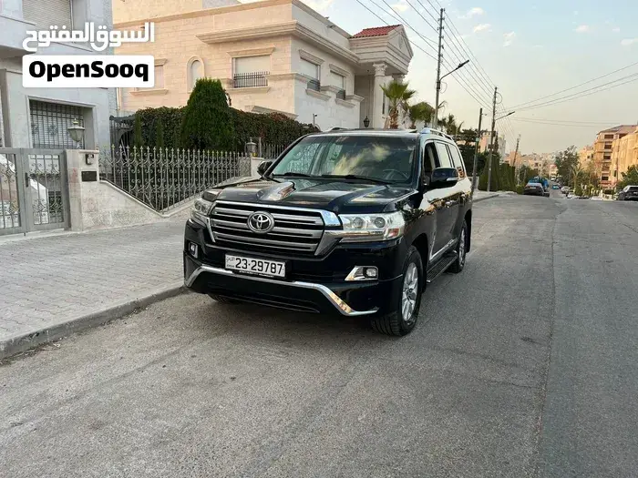 Toyota Land Cruiser 2016 photo 2