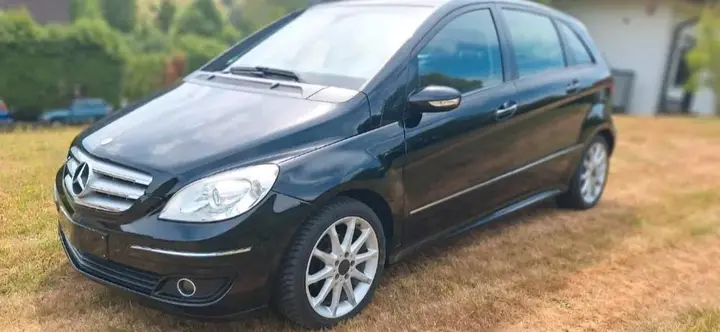 Mercedes-Benz B170
