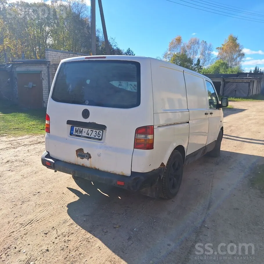 Volkswagen T5 2004 photo 3