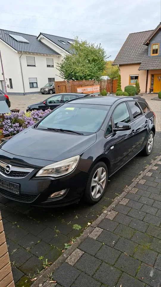 Opel Astra J