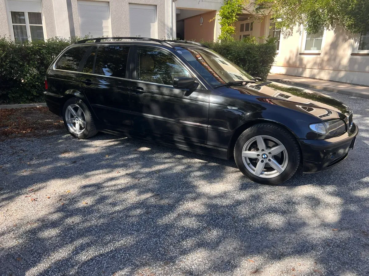 BMW 3 Series 2004 photo 2