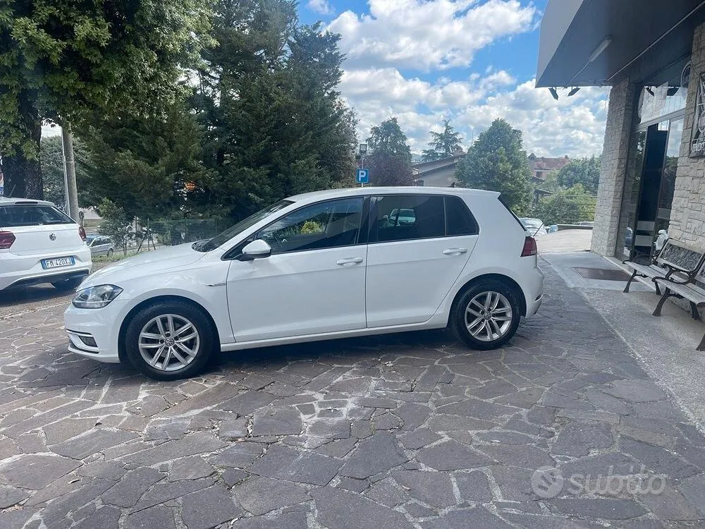 Volkswagen Golf 2019 photo 2