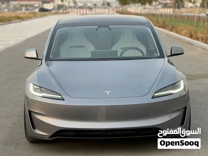 Tesla Model 3 2025 photo 3