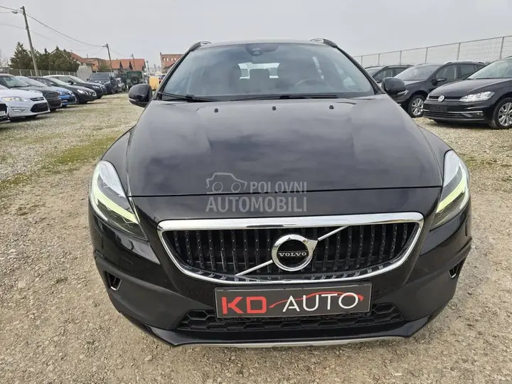 Volvo V40 2017 photo 2