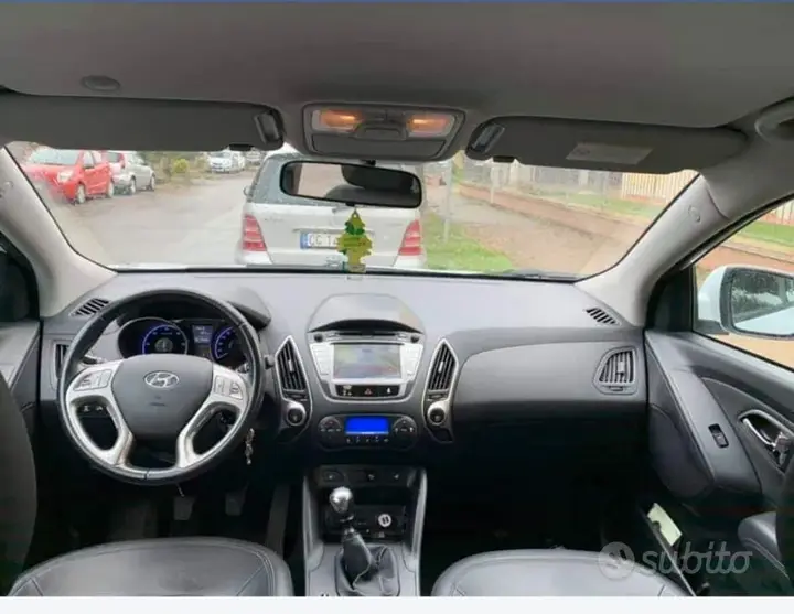 Hyundai Ix35 2010 photo 2