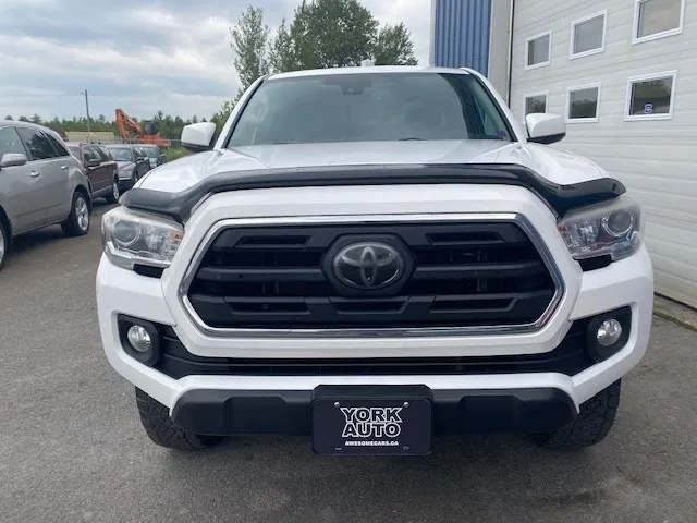 Toyota Tacoma 2018 photo 5