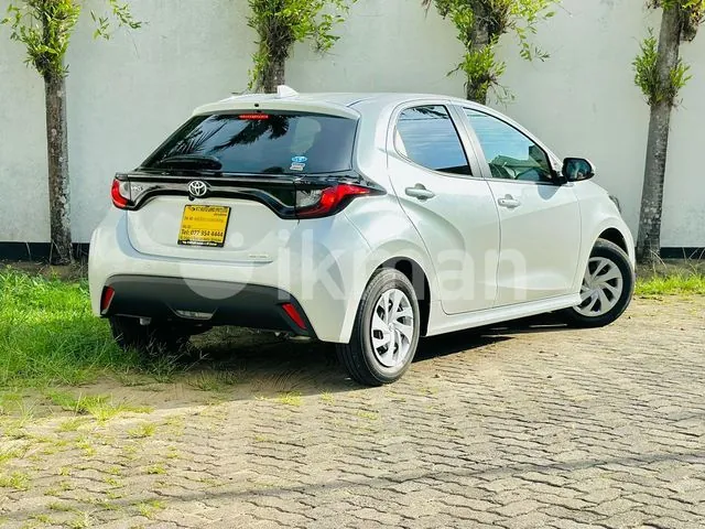 Toyota Yaris 2024 photo 2