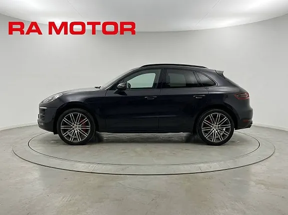 Porsche Macan Turbo 2018 photo 5
