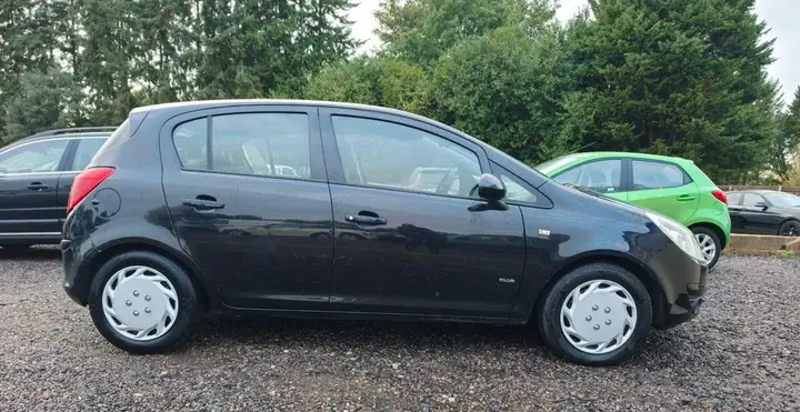 Vauxhall Corsa 2009 photo 3