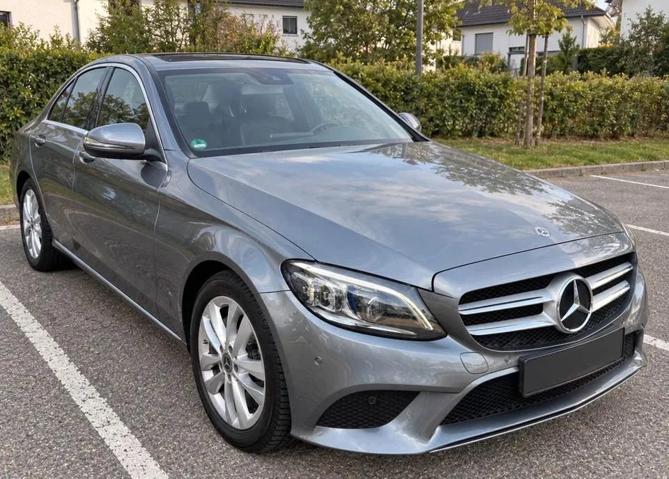 Mercedes-Benz C 220