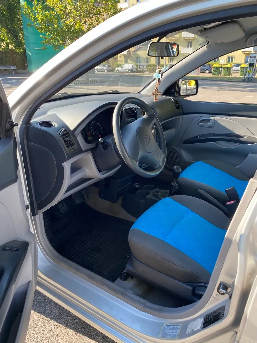 Kia Picanto 2007 photo 3