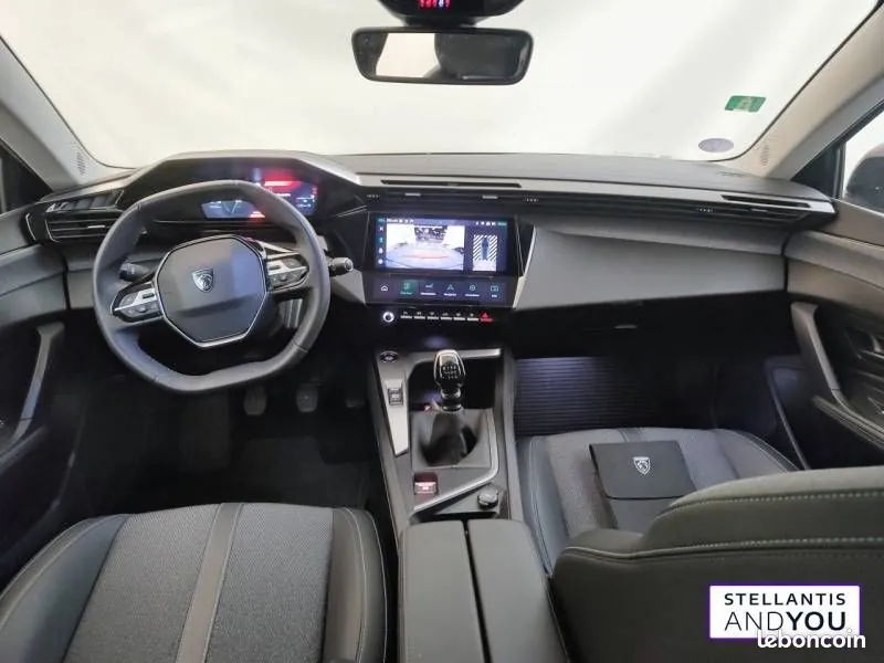 Peugeot 308 2023 photo 2