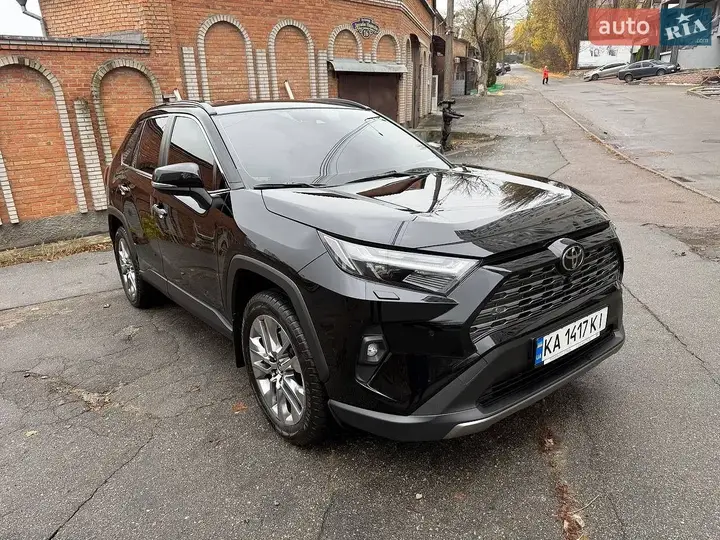 Toyota Rav4 2022 photo 2