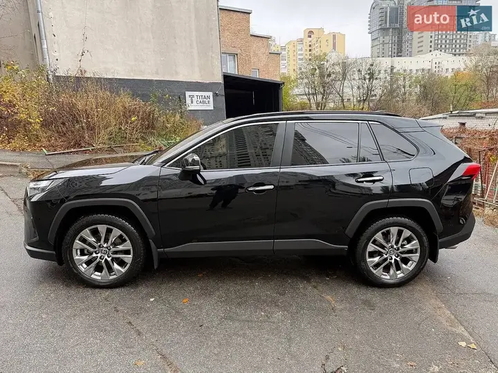 Toyota Rav4 2022 photo 4