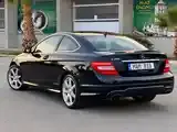 Mercedes-Benz C-Class 2011 photo 3