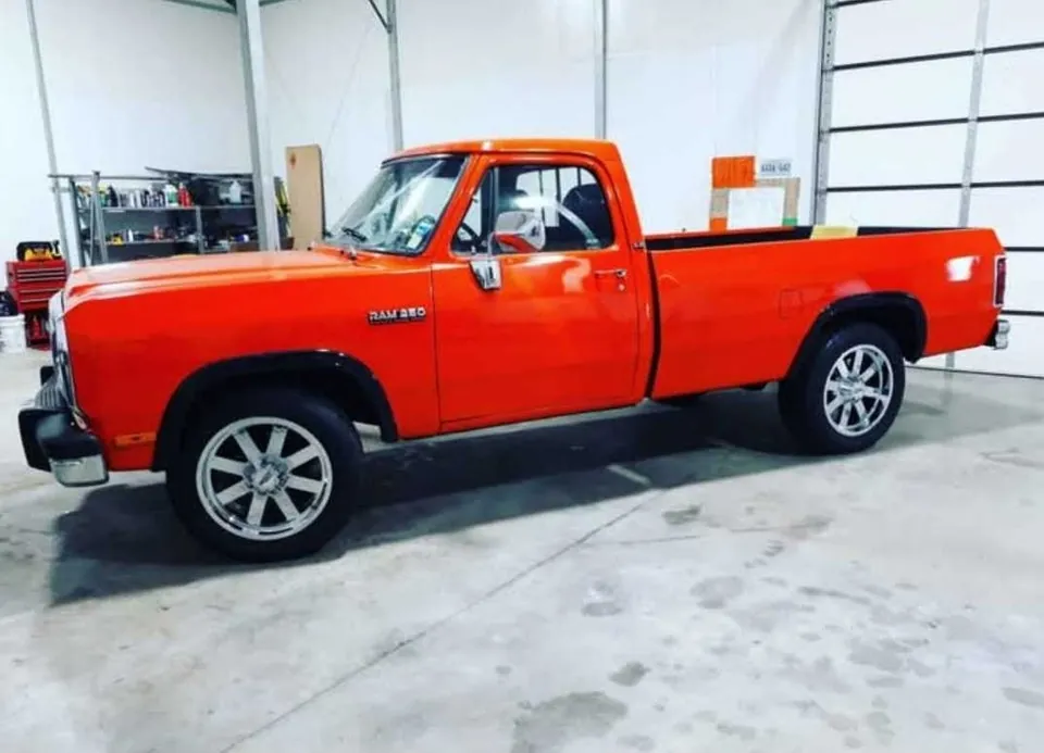 Dodge D250 1991 photo 4