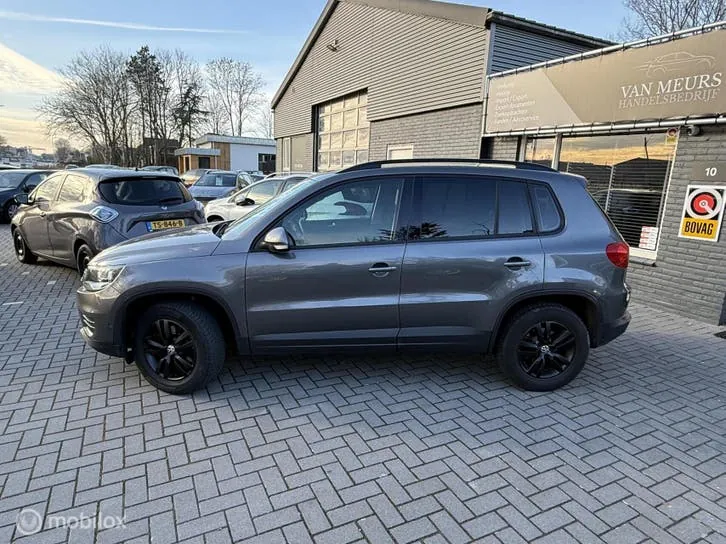 Volkswagen Tiguan 2012 photo 3