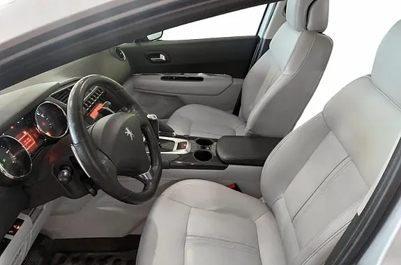 Peugeot 3008 2011 photo 5
