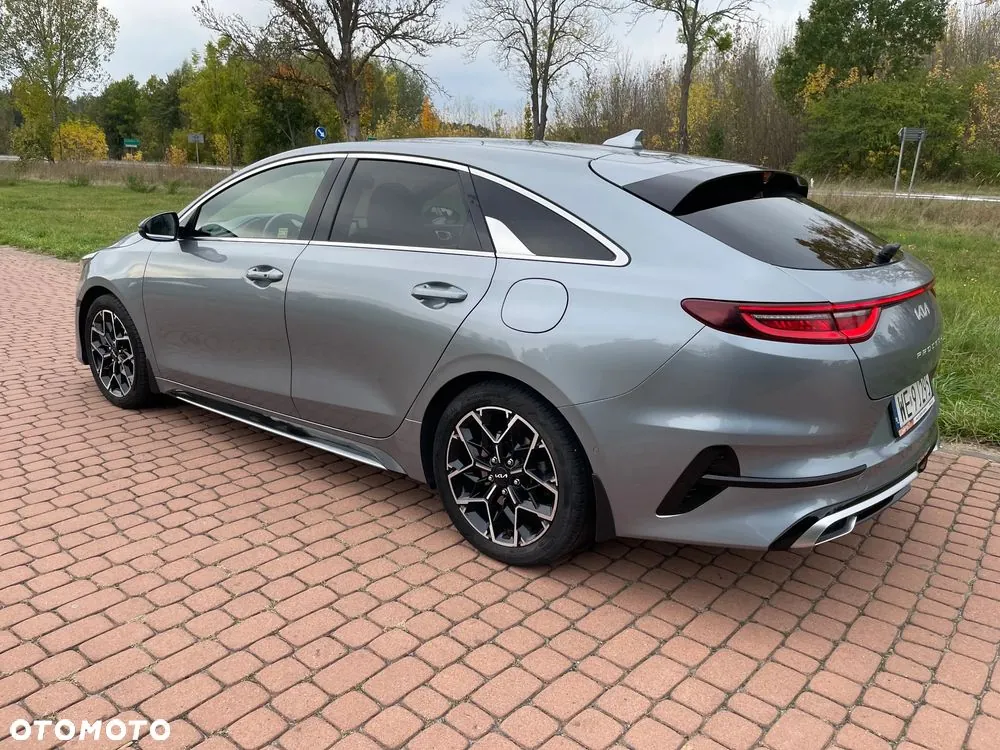 Kia Proceed 2023 photo 3