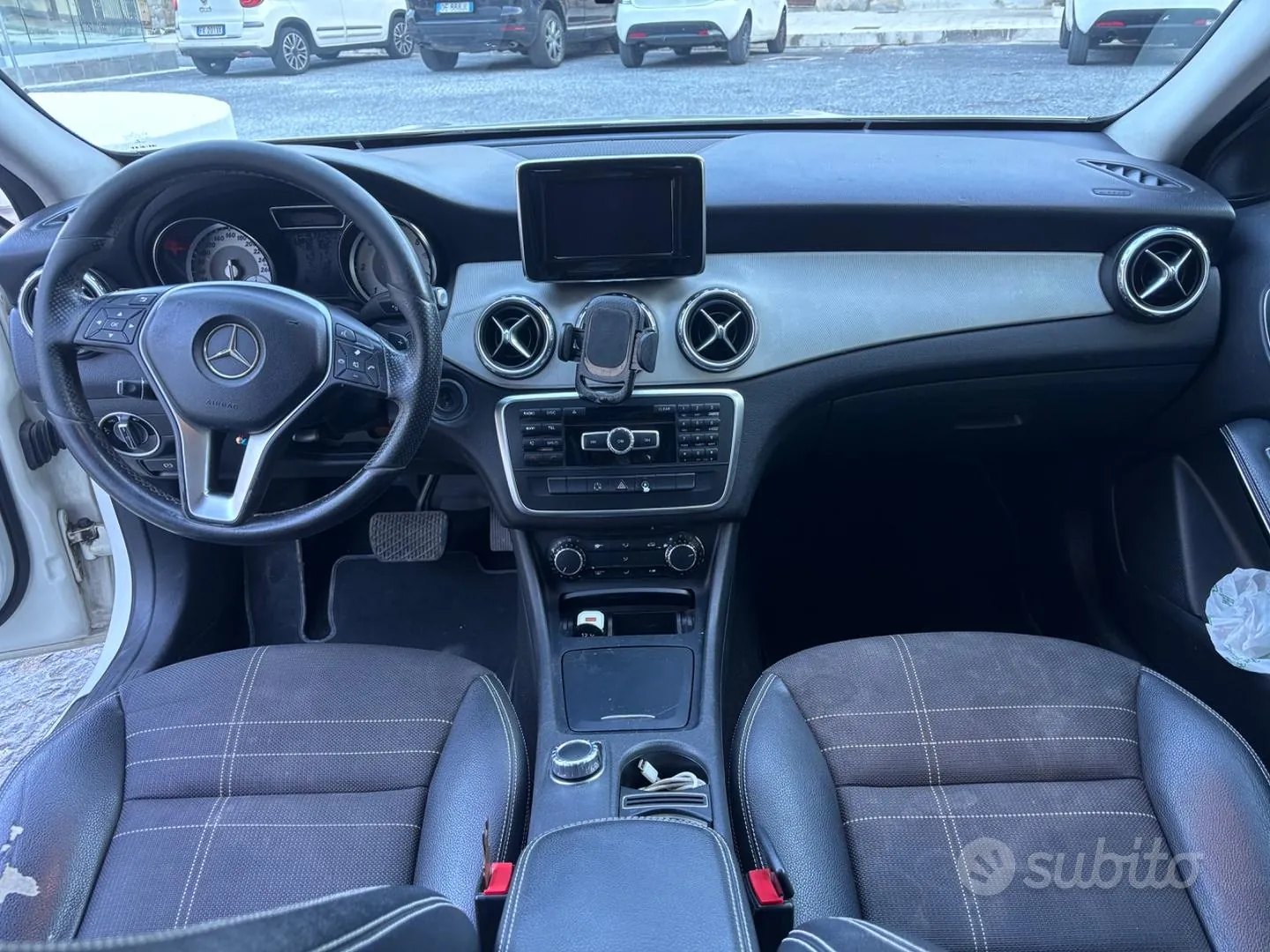 Mercedes-Benz Gla 2015 photo 5