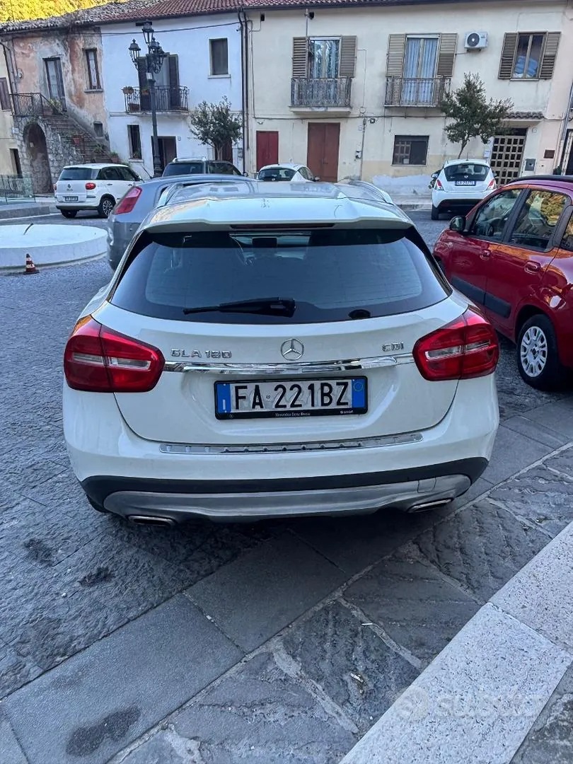 Mercedes-Benz Gla 2015 photo 4