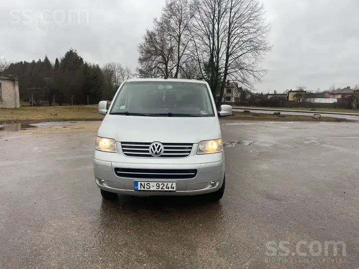 Volkswagen Caravelle 2006 photo 3