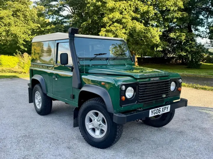 Land Rover Defender 90 2006 photo 4