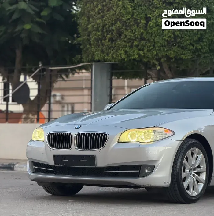 BMW 5 Series 2011 photo 4