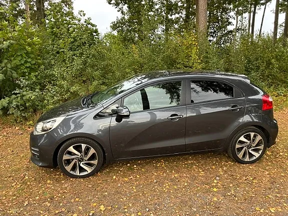 Kia Rio 2015 photo 2