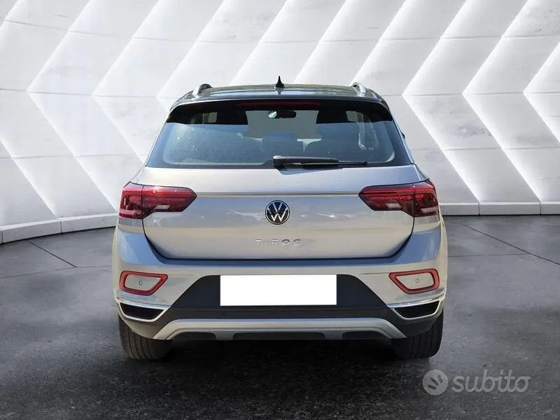 Volkswagen T-Roc 2023 photo 3