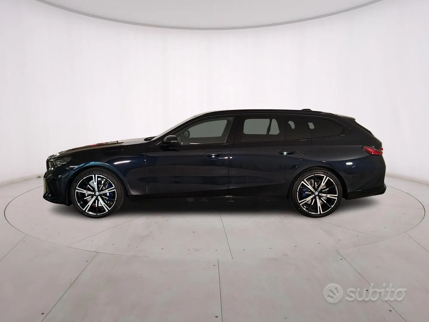 BMW 5 Series 2024 photo 3