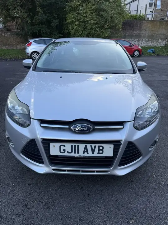 Ford Focus 2011 photo 2
