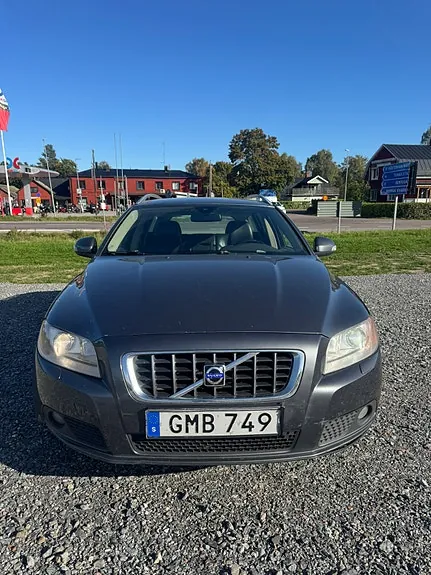 Volvo V70 2008 photo 2