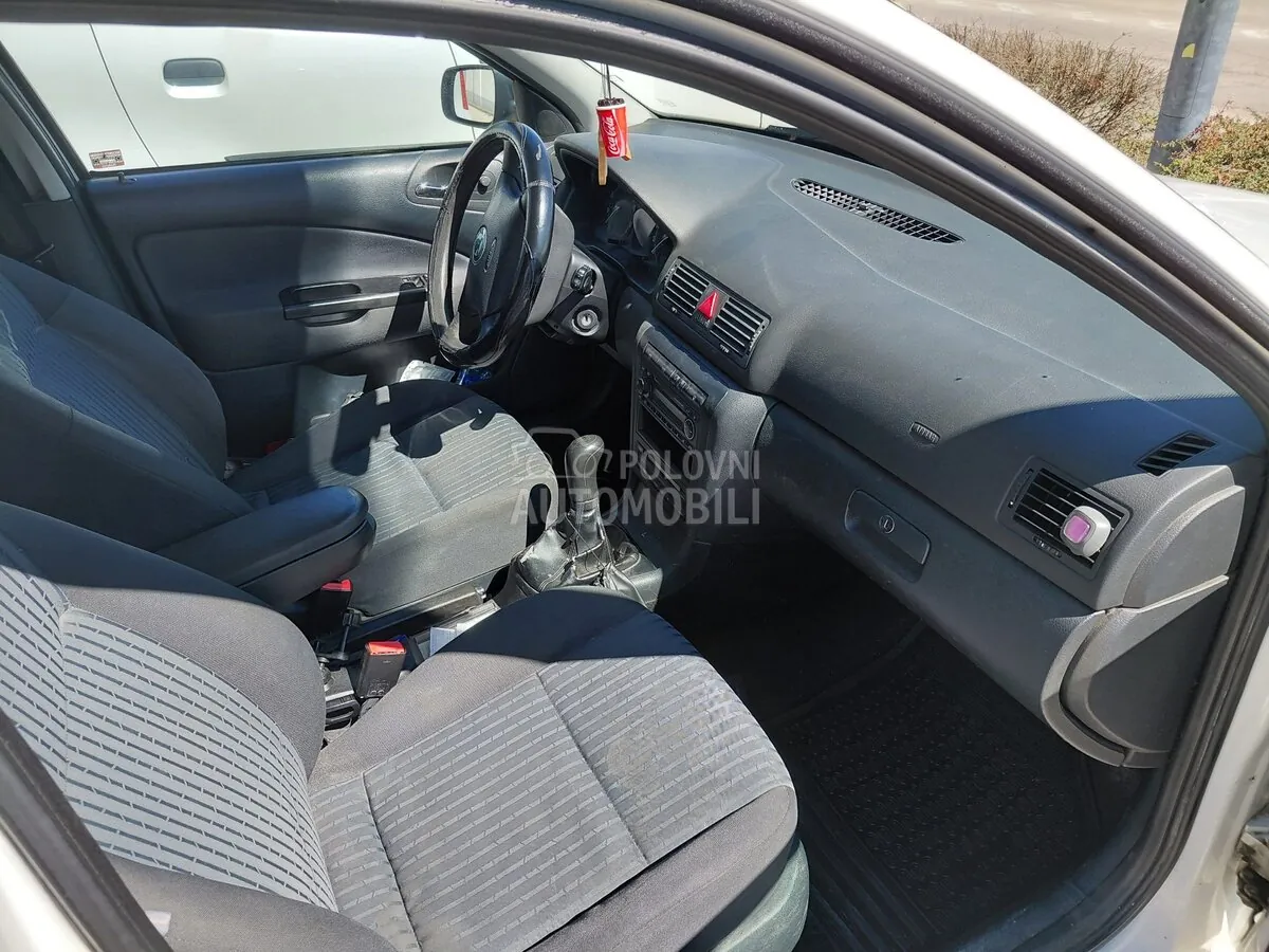 Skoda Octavia 2007 photo 5