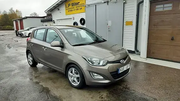 Hyundai I20 2013 photo 2