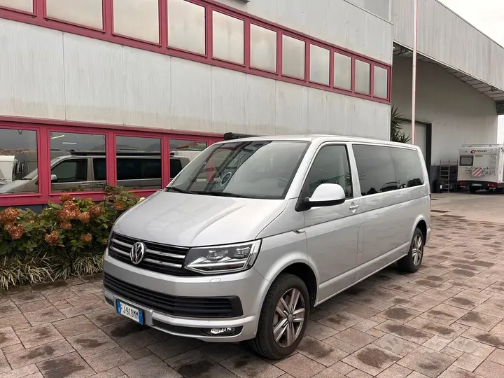 Volkswagen Caravelle