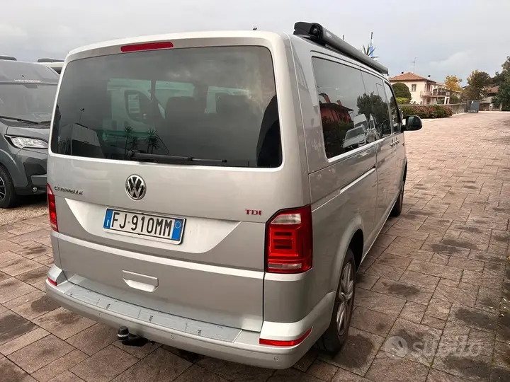 Volkswagen Caravelle 2017 photo 4