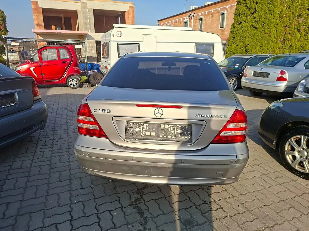 Mercedes-Benz C-Class 2008 photo 3
