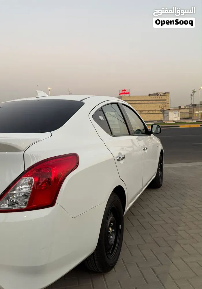Nissan Sunny 2025 photo 4