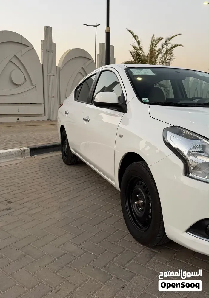 Nissan Sunny 2025 photo 3