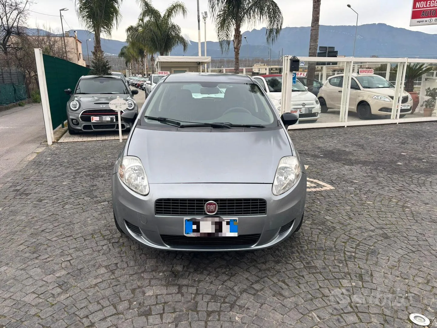 Fiat Grande Punto 2006 photo 2