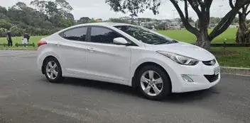 Hyundai Elantra 2013 photo 2