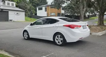 Hyundai Elantra 2013 photo 4