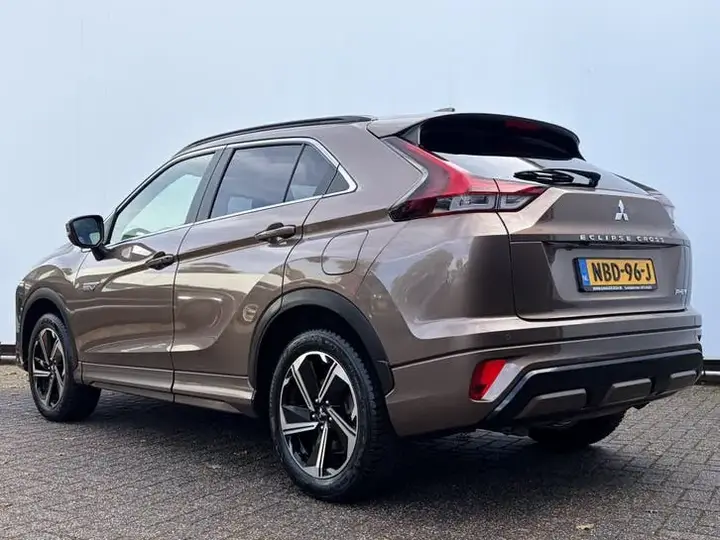 Mitsubishi Eclipse Cross 2024 photo 2