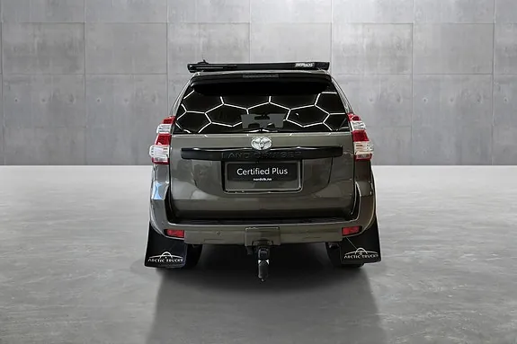 Toyota Land Cruiser 2016 photo 4