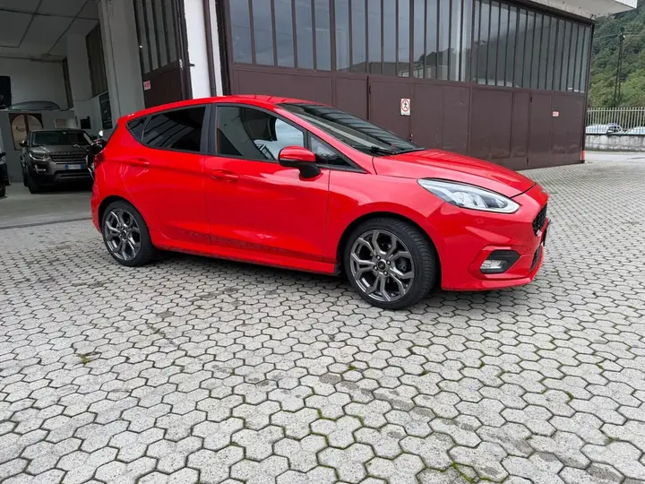 Ford Fiesta 2019 photo 2