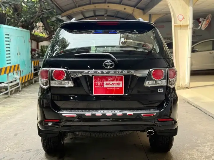 Toyota Fortuner 2015 photo 5