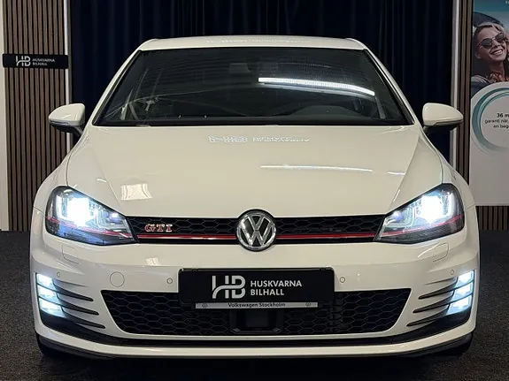 Volkswagen Golf 2016 photo 2