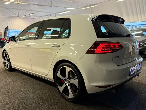 Volkswagen Golf 2016 photo 4